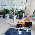 Preço de fábrica Sistema de iluminação solar Custo-benefício de energia verde para interior com display LCD e saída DC / AC